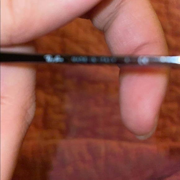 Blue reflective ray ban w/case - Picture 2 of 5